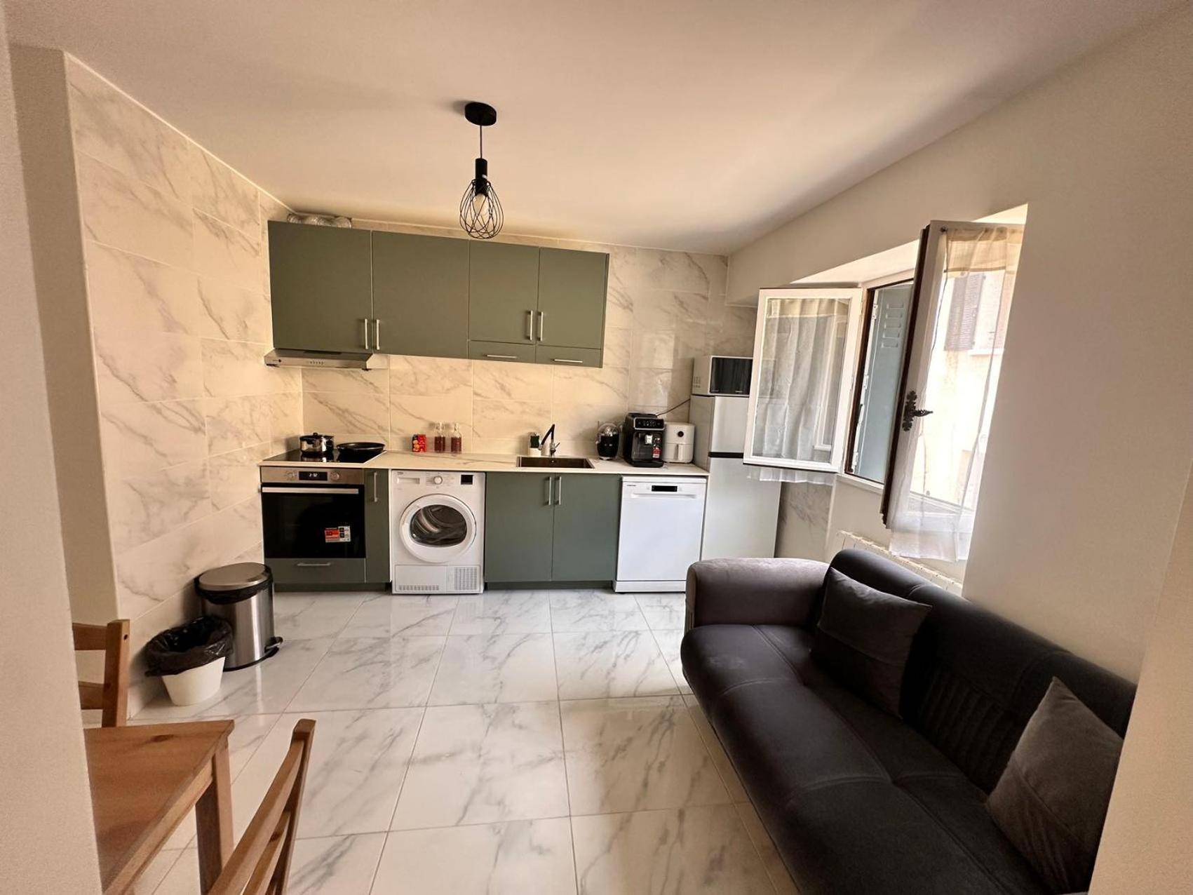 Appartement Calme Moderne Proche De Disneyland Wifi & Cafe Gratuit & Arrivee Autonome Bussy-Saint-Georges Exterior foto