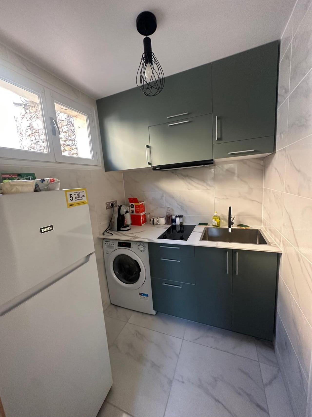 Appartement Calme Moderne Proche De Disneyland Wifi & Cafe Gratuit & Arrivee Autonome Bussy-Saint-Georges Exterior foto