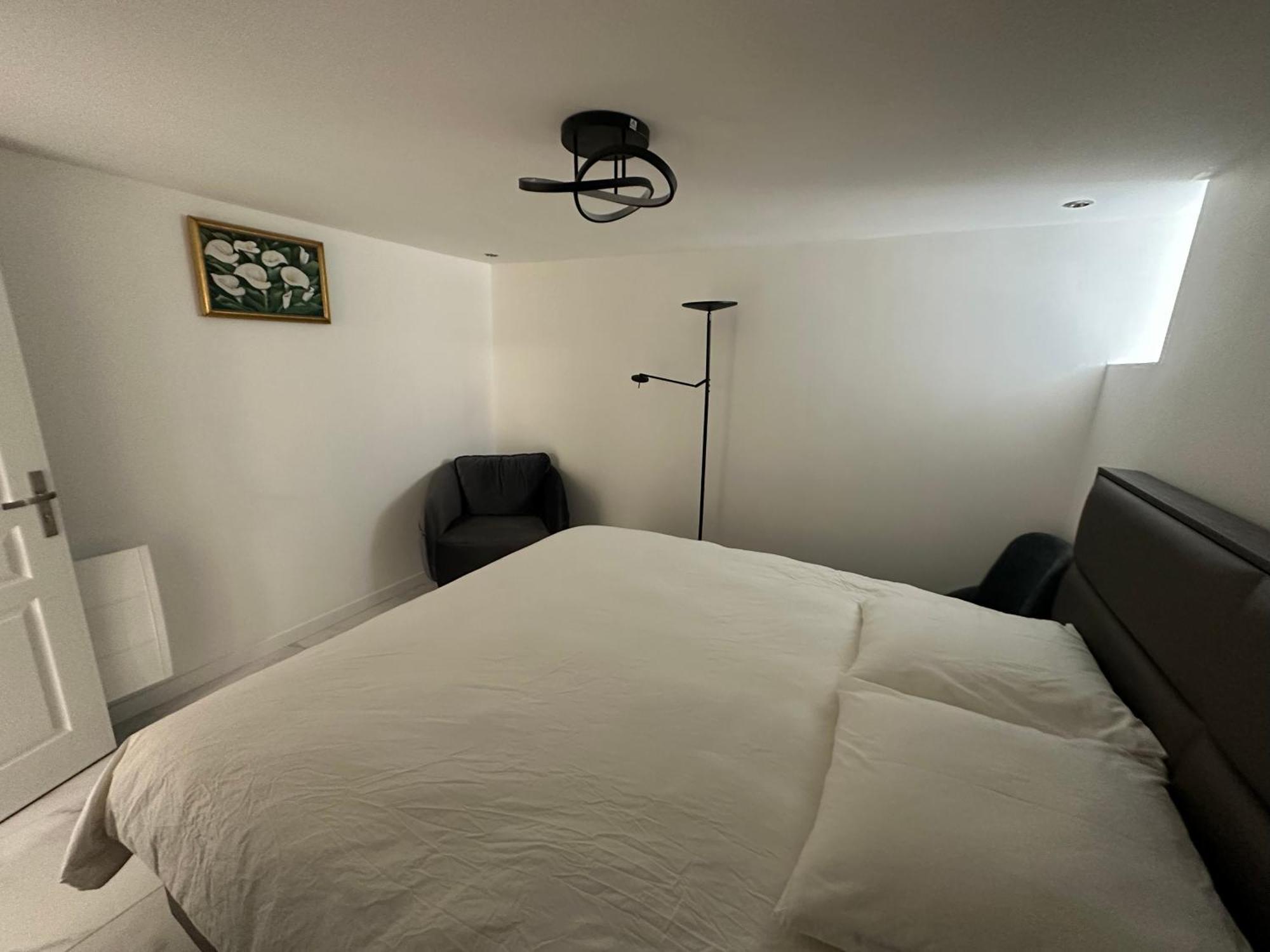 Appartement Calme Moderne Proche De Disneyland Wifi & Cafe Gratuit & Arrivee Autonome Bussy-Saint-Georges Exterior foto