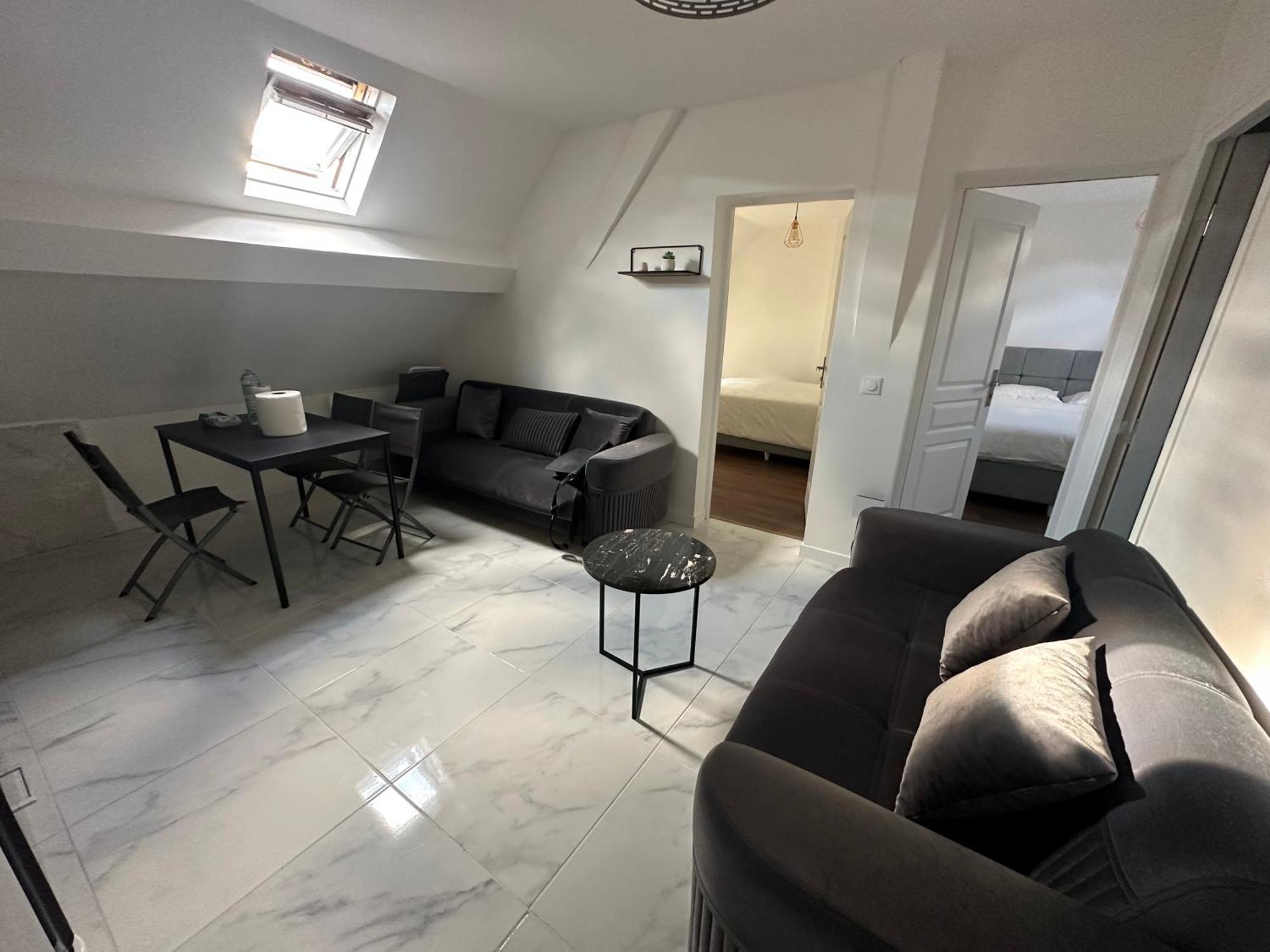 Appartement Calme Moderne Proche De Disneyland Wifi & Cafe Gratuit & Arrivee Autonome Bussy-Saint-Georges Exterior foto